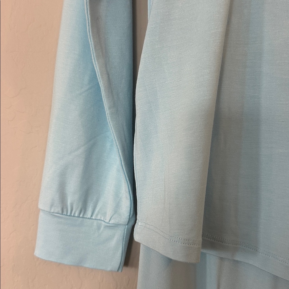 New Kyte BABY Light Blue Women’s 2-Piece Jogger Pajama Set size M - Picture 2 of 8